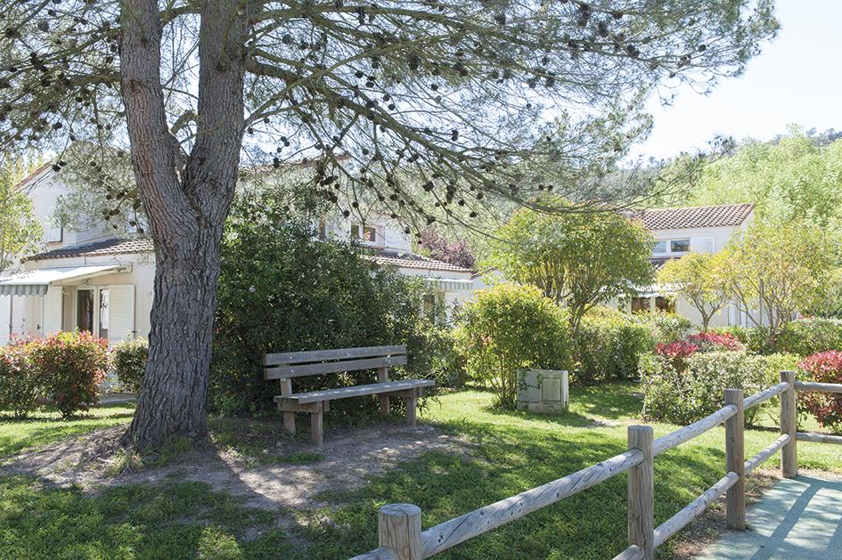 Comfort Aparthotel Mandelieu La Napoule Village Eksteriør bilde
